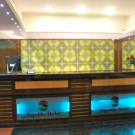 Republic Hotel Patna  Exterior foto
