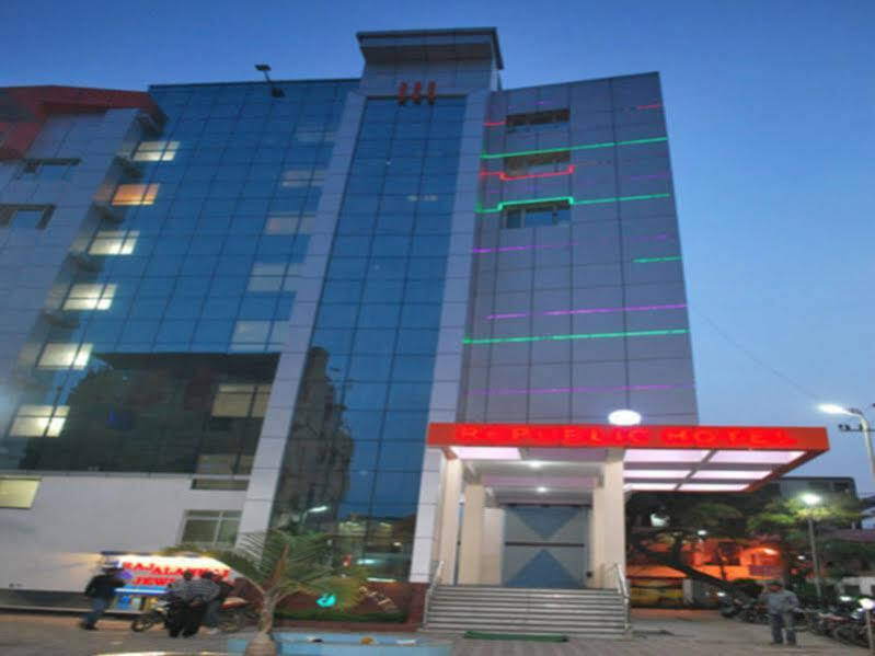 Republic Hotel Patna  Exterior foto